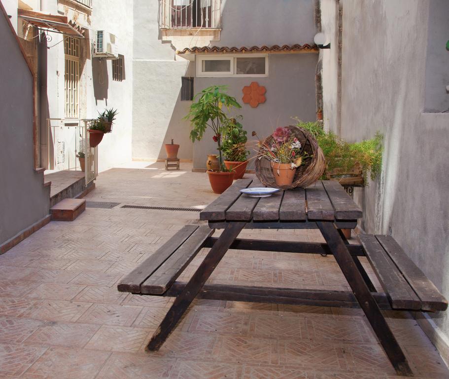 B&B Garibaldi Catânia Exterior foto