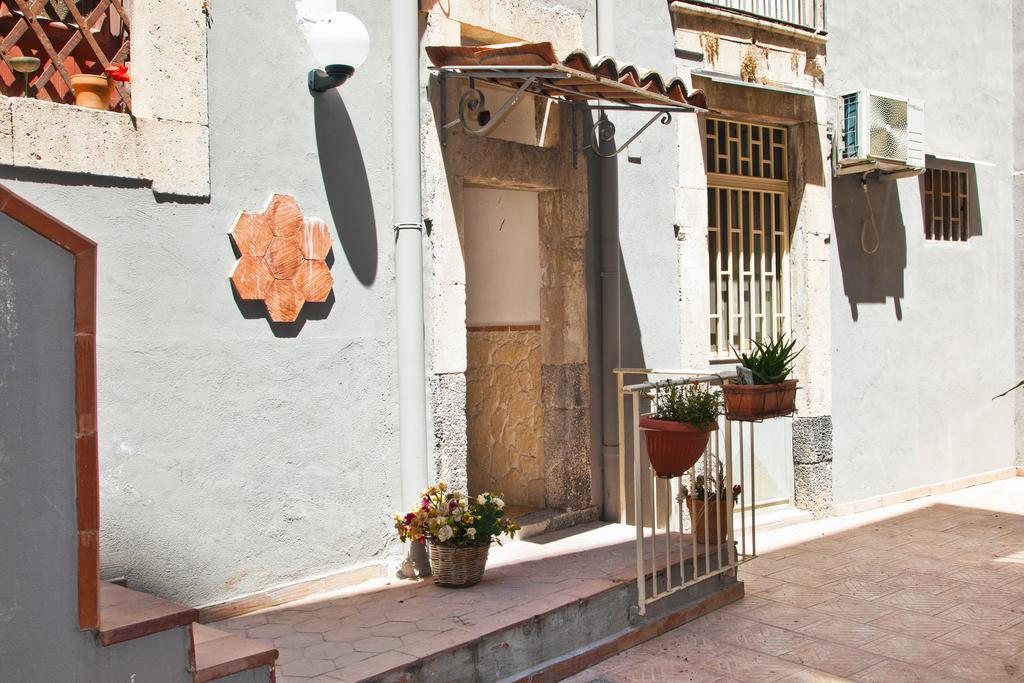B&B Garibaldi Catânia Exterior foto